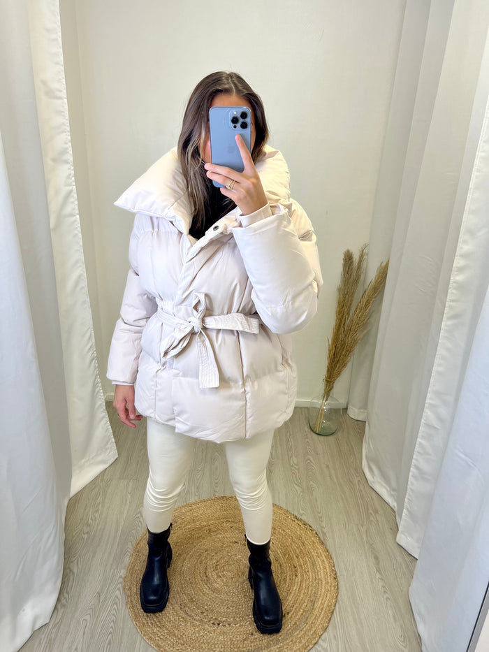 Doudoune courte à ceinture - Beige